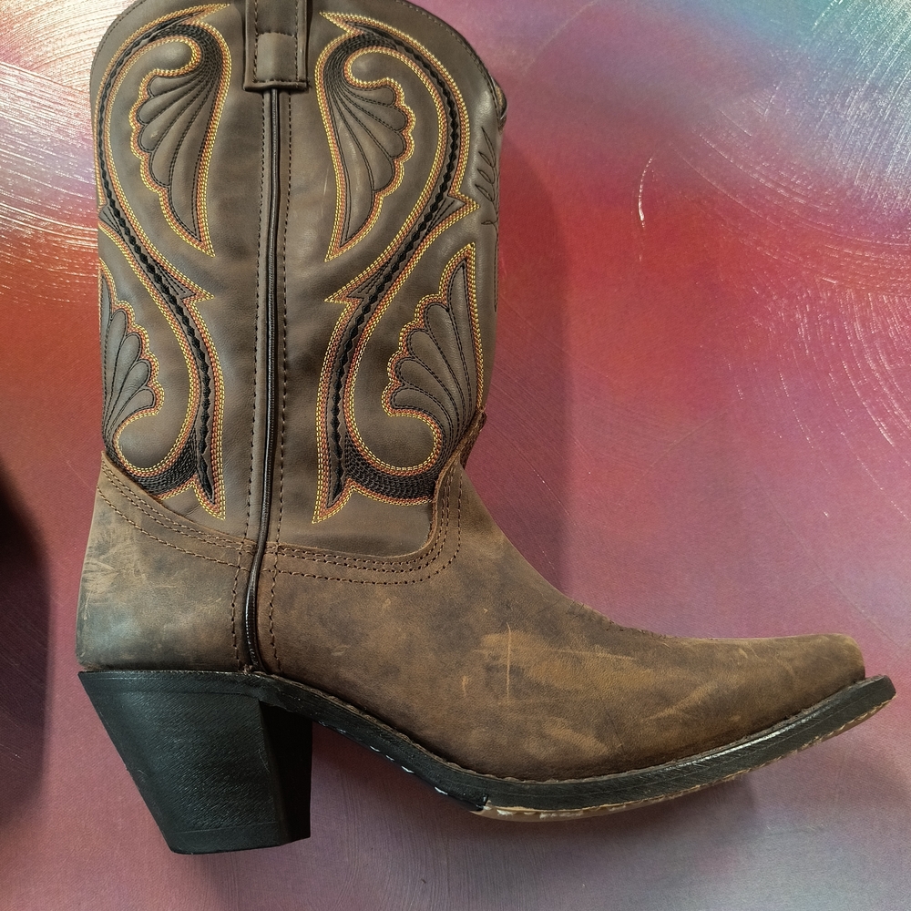 SALE♥️💰Women's Laredo Brown Western Heeled Boots The Perfect Boot 🤠 SLIM FIT❤️ - Picture 6 of 7
